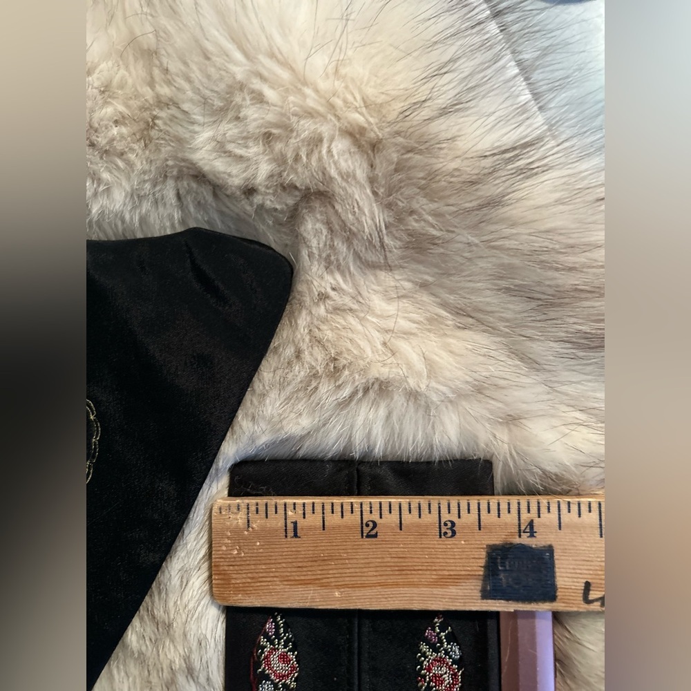 Vintage pouch and tissue holder - Picture 7 of 15